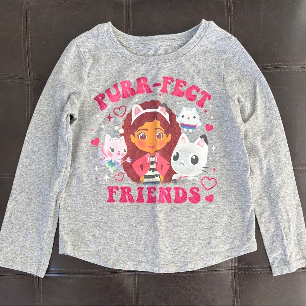 Dreamworks Gabby's Dollhouse Gray Shirt with Pink Accents